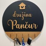 Obešalo za ključe družina - slika 2