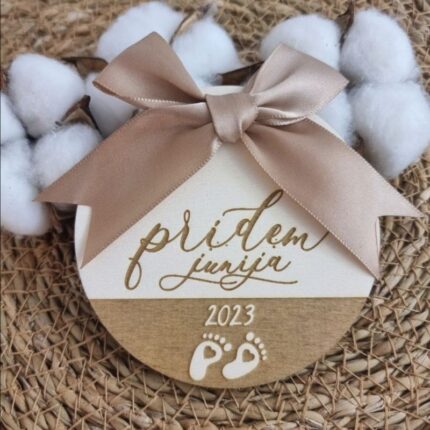 Novoletni okrasek z mašnjico